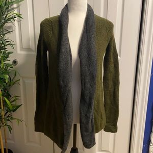 A&F super cozy cardigan - size xs (lots of stretch - could fit s/m)